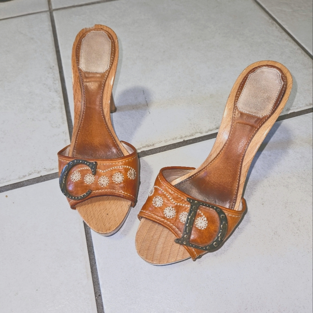 These are Christian Dior size 8 and a 1/2.